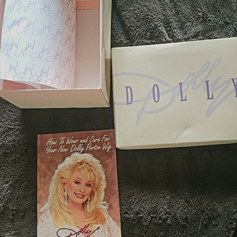 DOLLY PARTON QUALITY BRAND LONG WIG